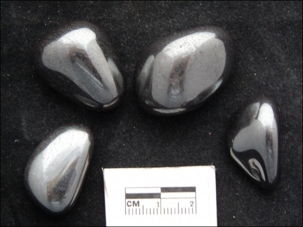 Hematite tumblestone polished middle