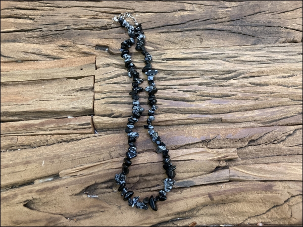Necklace short Obsidian snowflake