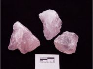 Quartz Rose quartz rough middle