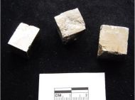Pyrite cube middle