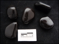 Onyx tumblestone polished middle